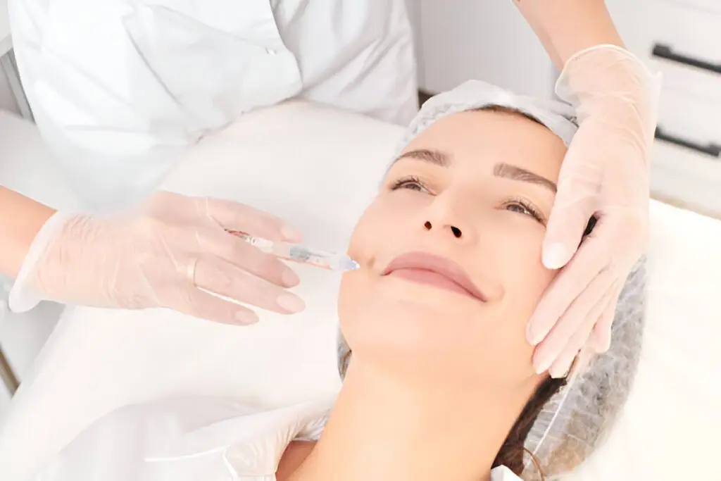 Lady getting Dermal filler injectable at R& R Aestehtics in Atlanta, GA