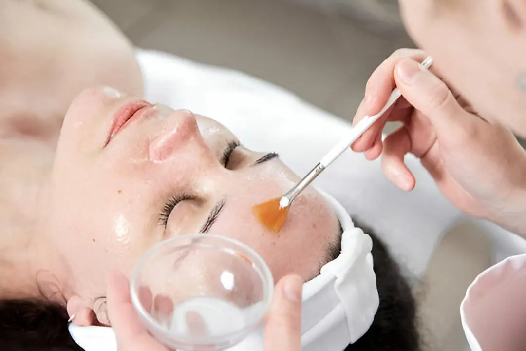 A woman with a bright and clear complexion representing the resurfacing benefits and smooth results of a VI Peel treatment.
