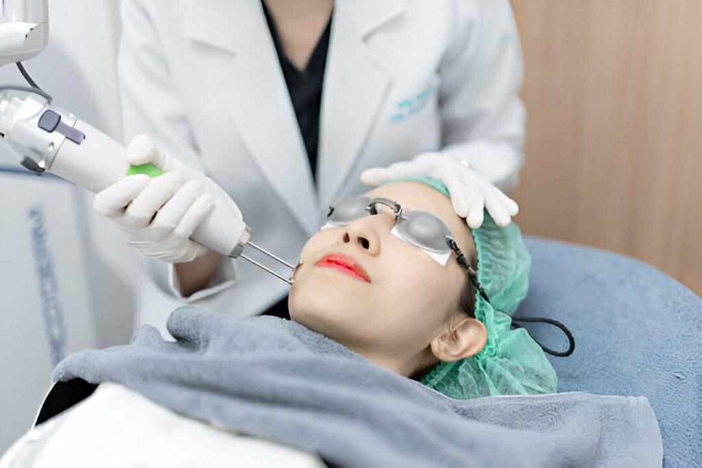 Erase-the-Past-How-Pico-Laser-Fades-Stubborn-Acne-Scars-with-Minimal-Downtime