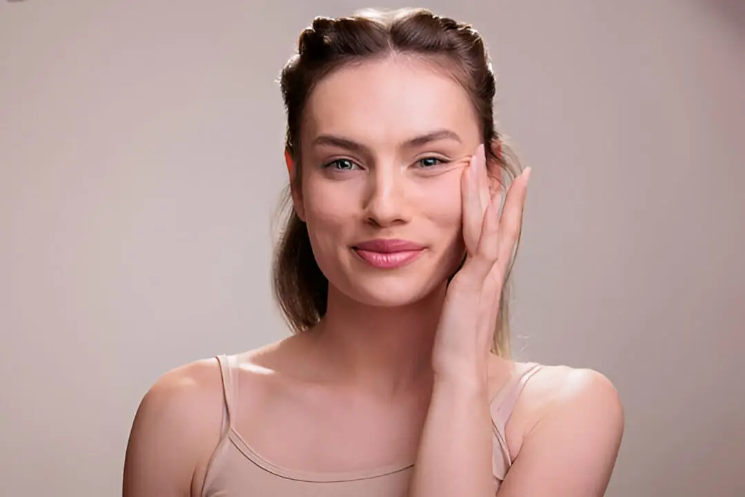 A woman with luminous, deeply hydrated skin illustrating why Roswell clients prefer the DiamondGlow facial for immediate aesthetic results.