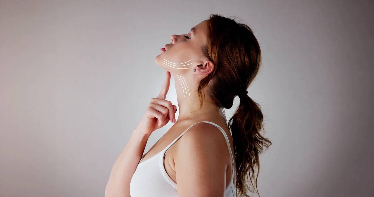 Nefertiti-Neck-Lift-The-Secret-to-a-Sleek-Jawline-Without-Surgery